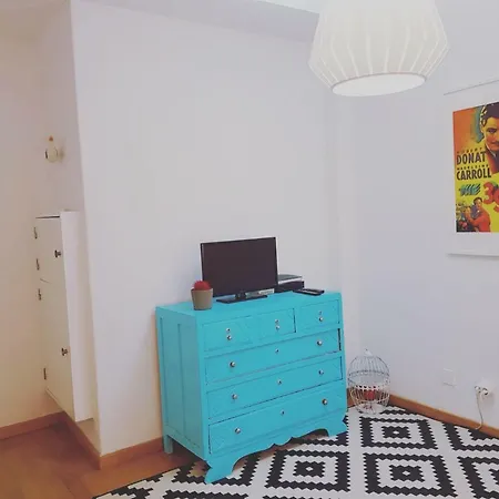 Eduardo Brasao - Colorful In Center Apartament *